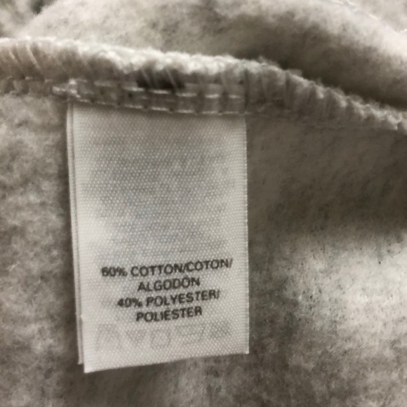 Victoria’s secret shirt - Picture 4 of 5